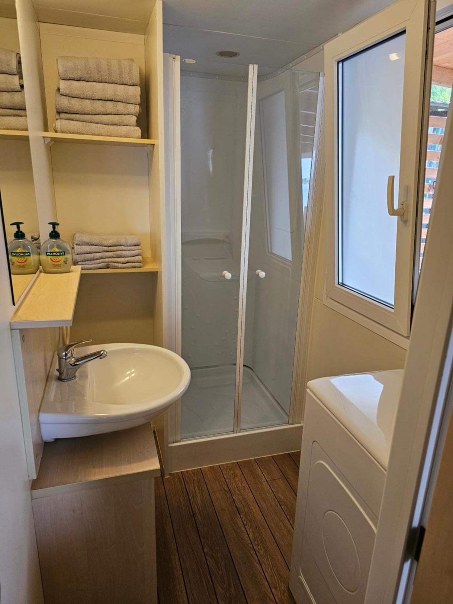K9 Mobile Home Camp Imperial Vodice Exterior photo